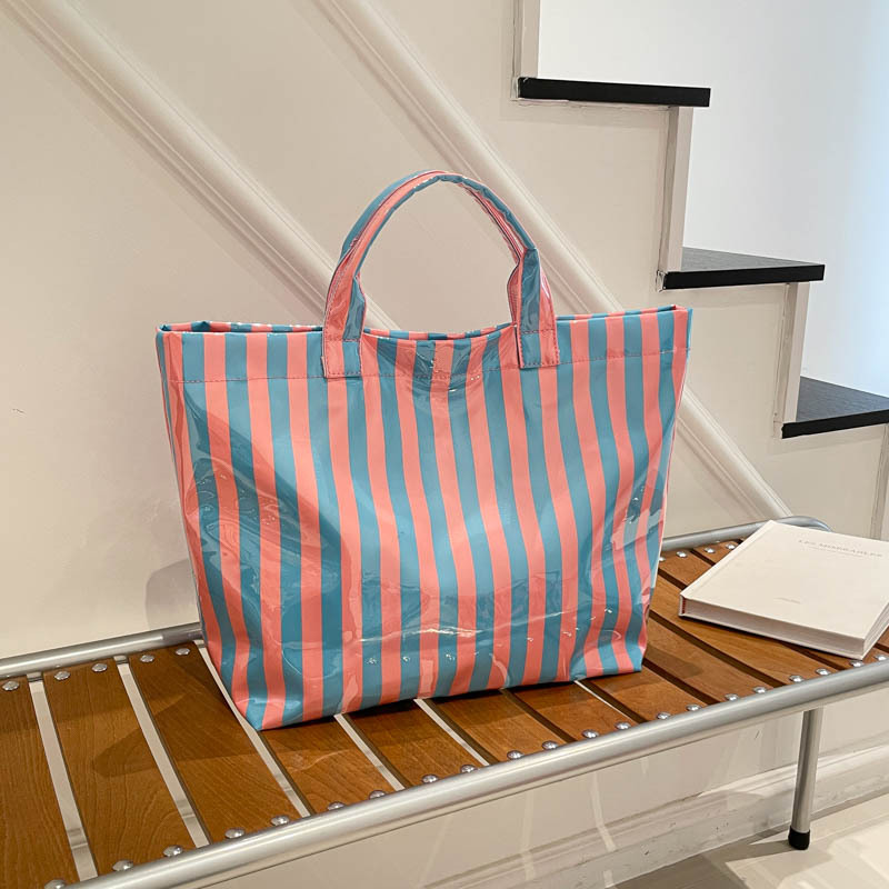 capacious shoulder bag PVC