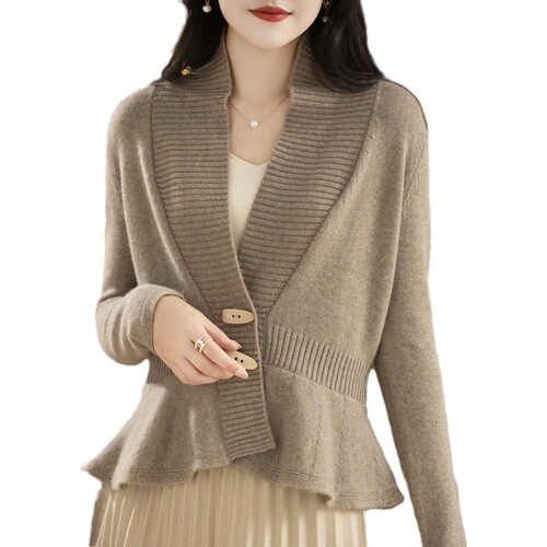 French-style women's autumn clothing, stylish leaf edge waist-cinching slimming solid-color knit sweater jacket