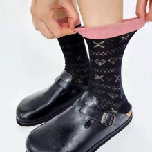 ������ϵľ��߅�W���U����Ͳ�m�Ӱ����L����͸���ٽzjk�Ѷ��m��Ů