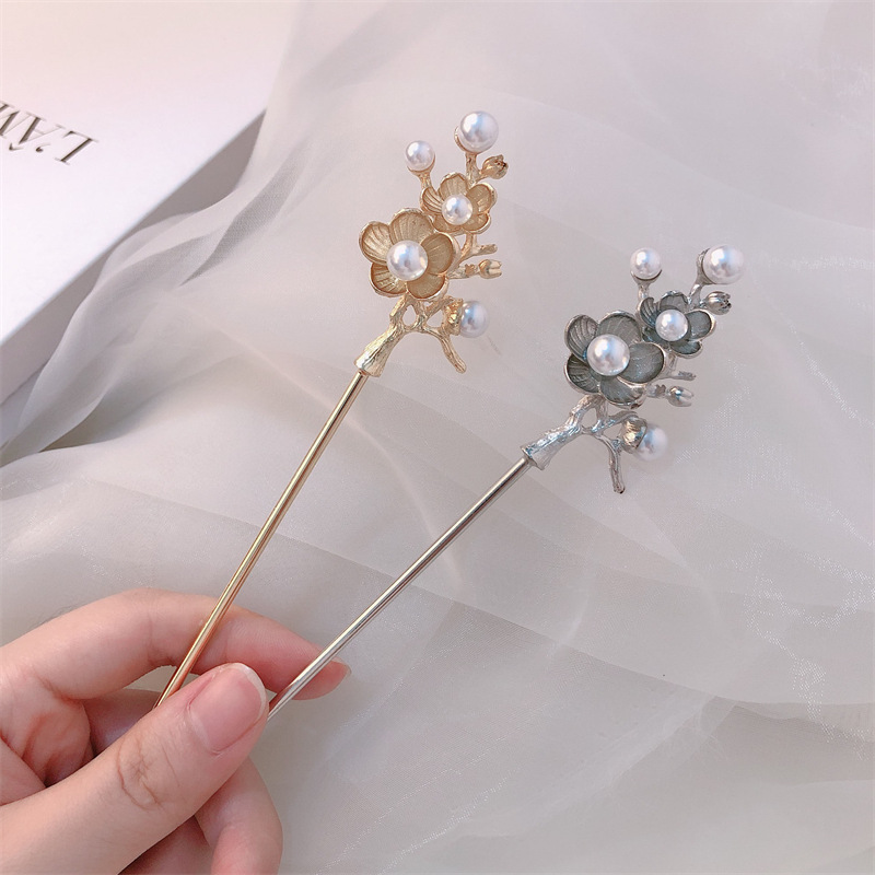 Clipper de cabello de flor de ciruela de alto nivel nuevo estilo chino de estilo nacional de metal, estilo antiguo cheongsam, clipper de cabello de lujo ligero adornamiento para el cabello