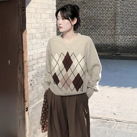 女式针织衫;女式羊毛衫;连衣裙