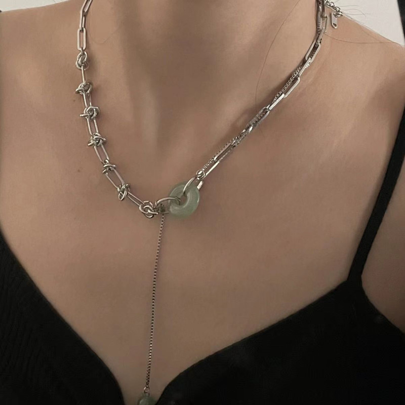 2022 Nuova collana in lega Yuhuan impiombata con estetica in stile cinese con design di alta qualità e di piccola forma_voghion.com
