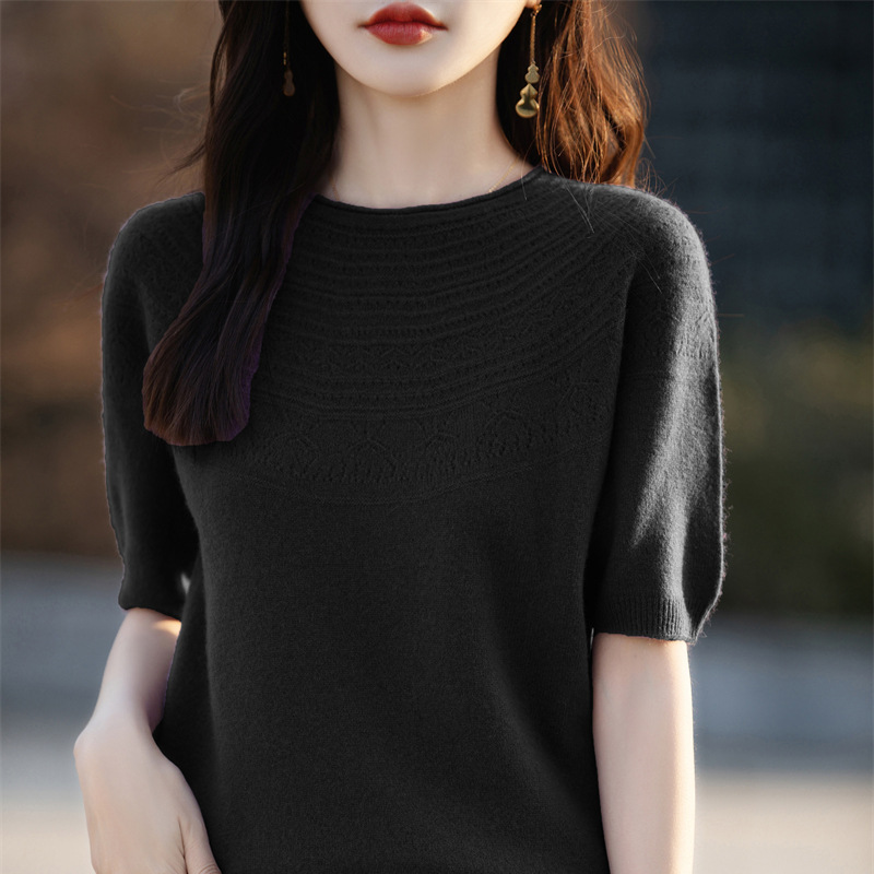 검은색