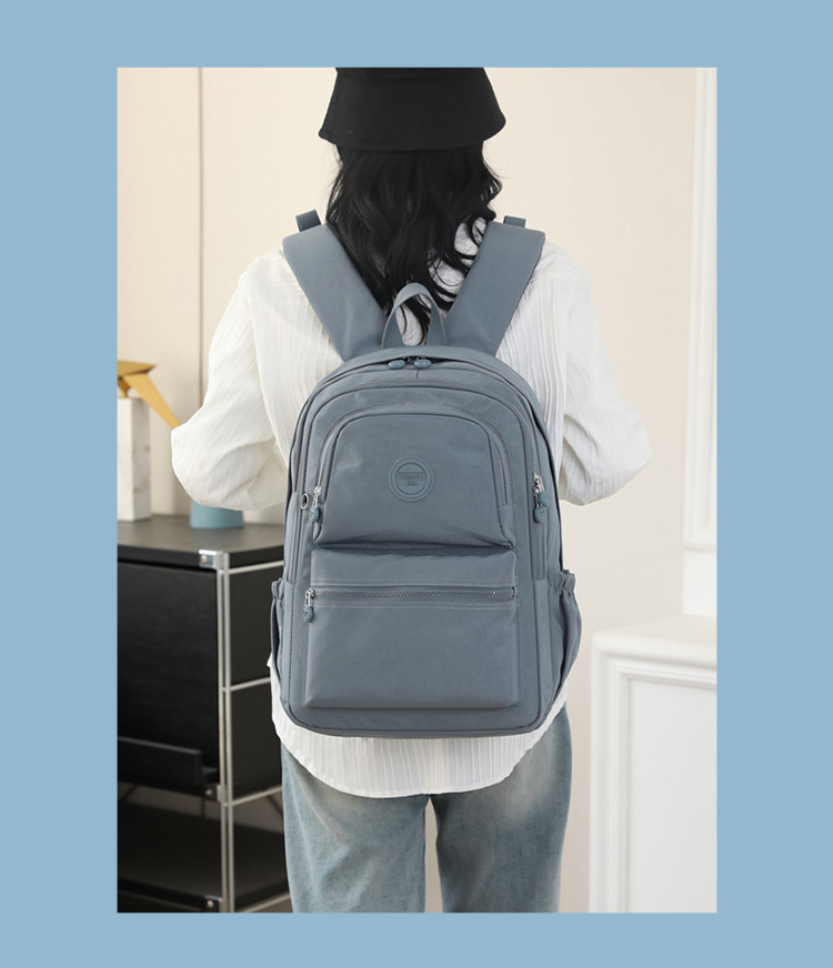 Colorful Fox's new women's backpack, large-capacity multi-layer travel backpack, water-resistant outdoor casual bag undefined
