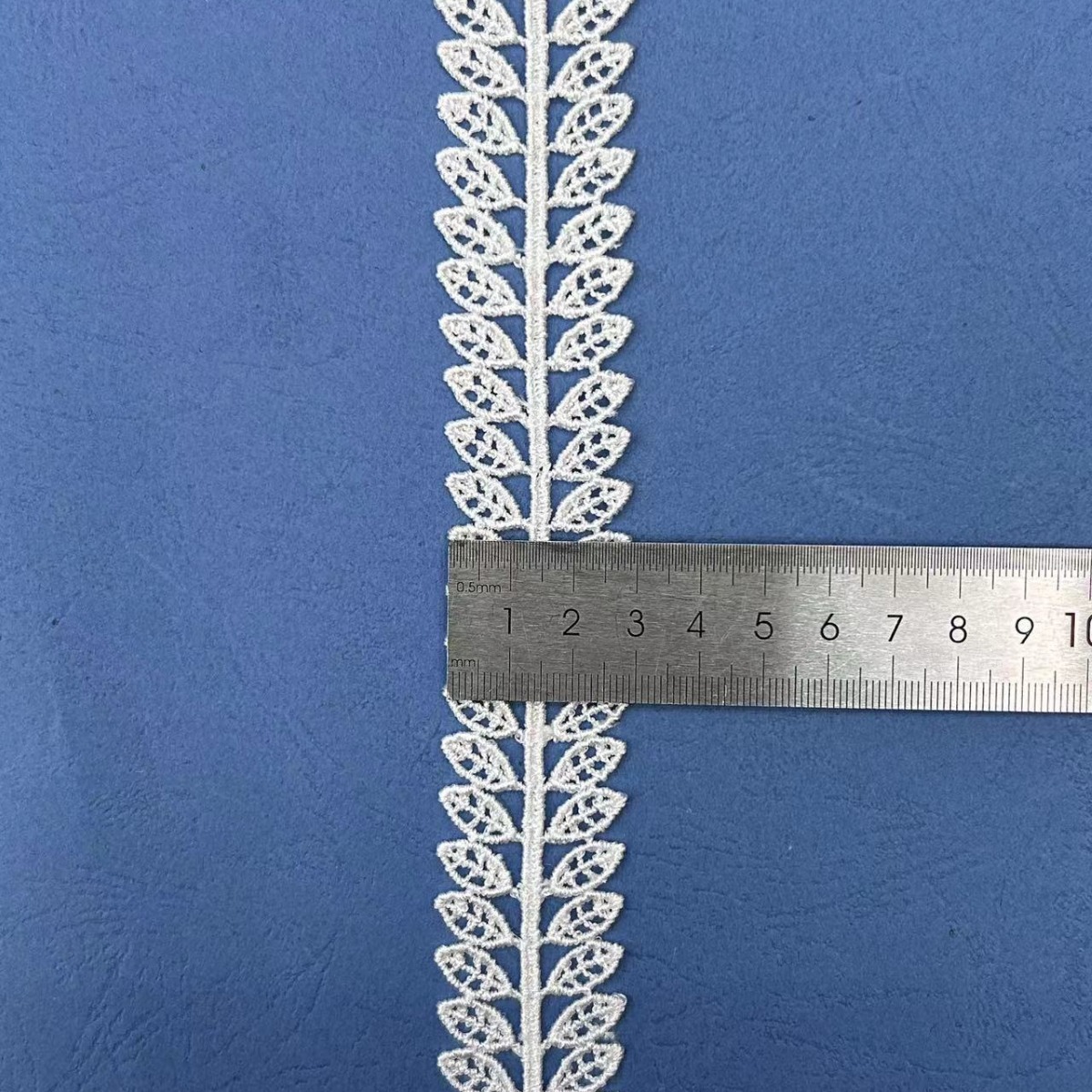 3.1cm黑白水溶涤纶丝花边 镂空蕾丝刺绣条码树叶花朵服饰辅料