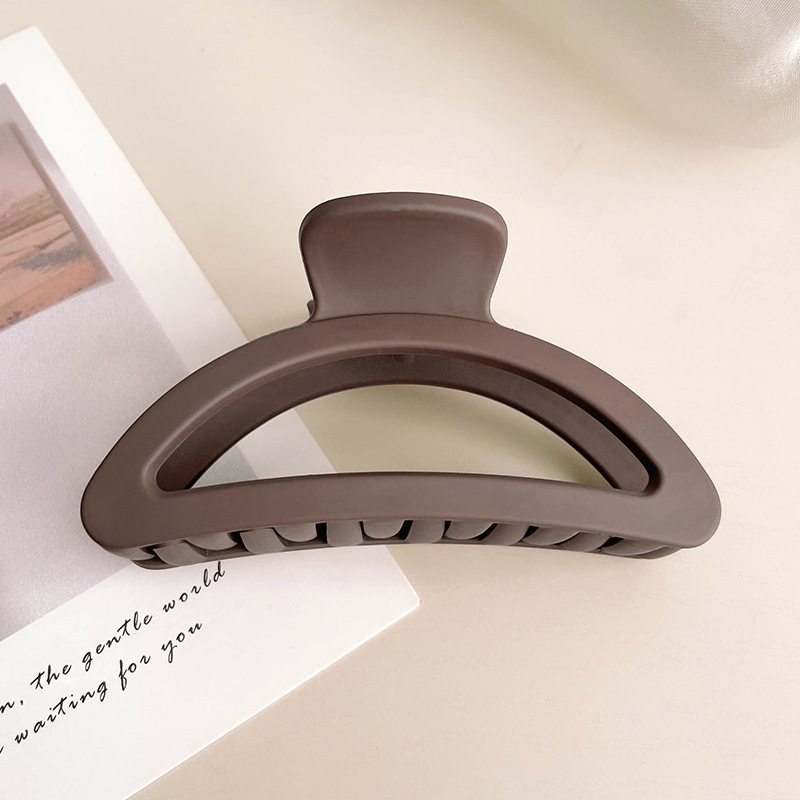 Clip de semicírculo a juego de color esmerilado hembra horquilla grande de plástico Sentido de alta calidad Cabeza trasera clip de tiburón tocado accesorios para el cabello