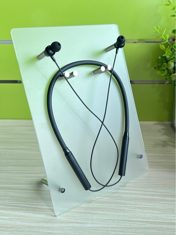 Acrylic Bluetooth Sports Neckband-Style Earphone Display Stand Neck-Hanging Earbud Holder Counter Display Stand Acrylic Bluetooth Sports Neckband-Style Earphone Display Stand Neck-Hanging Earbud Holder Counter Display Stand