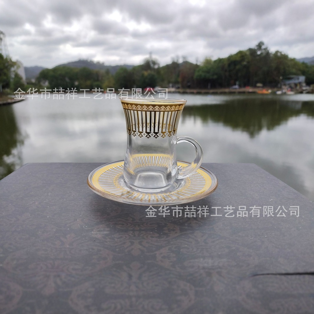 Nuevo producto transfronterizo Taza de café creativa con manija Spot Taza de agua de vidrio de flor dorada transparente resistente a altas temperaturas Taza de café con leche