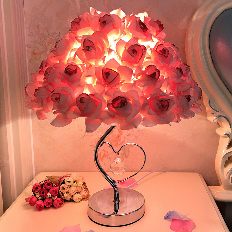 Creative simple European feather table lamp bedroom bedside princess wedding room warm LED birthday gift Rose table lamp