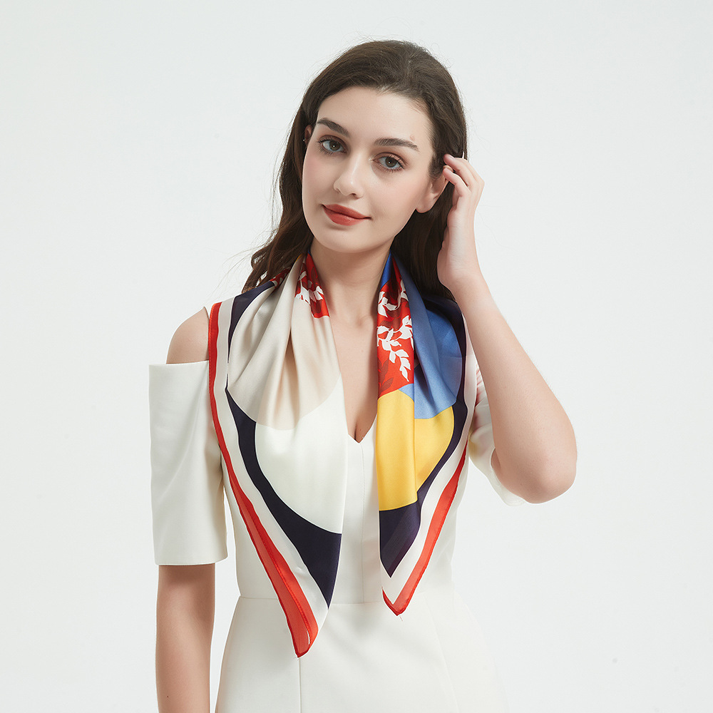 2023 Primavera/Estate Sciarpa di Seta Imitazione di Seta Sciarpa Quadrata da Donna Tie Wrap Capelli B Geometrica Rotonda Stampa Chiffon_voghion.com