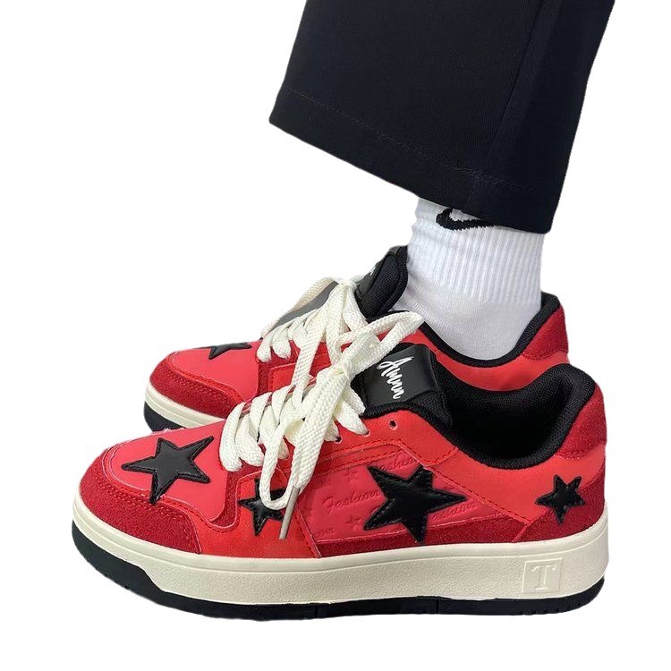 Explosiones originales de estrellas pequeñas zapatos blancos nichos ins super caliente zapatos de skate casuales de alto valor deportivo plano para mujeres