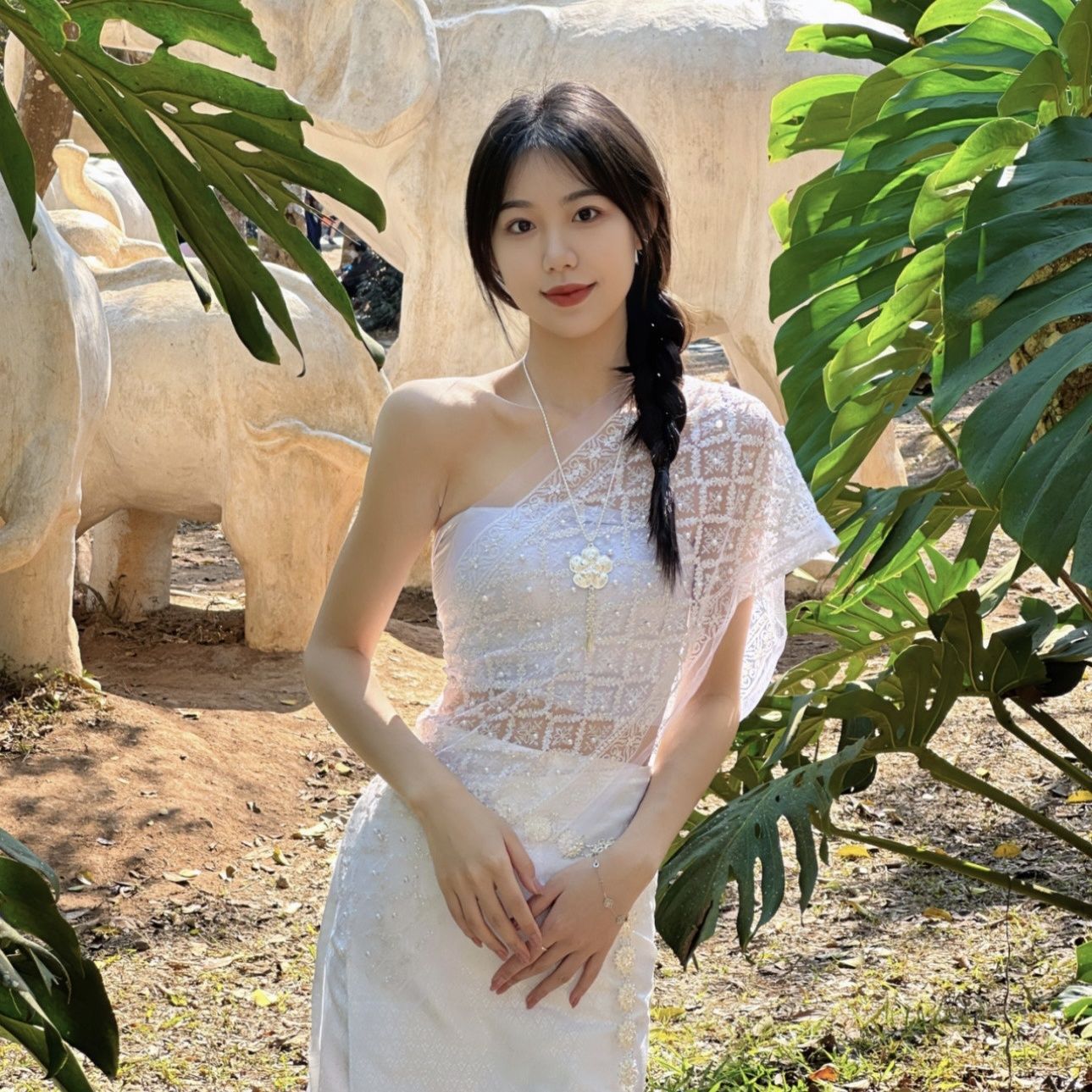 29가지 스타일의 스커트 + 튜브탑 + 숄 + 플루메리아 머리핀