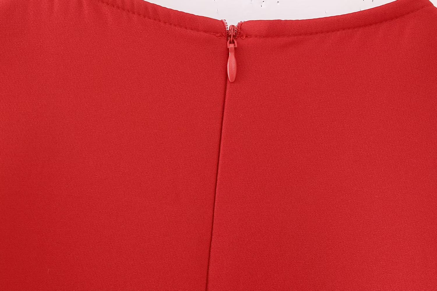 Abito donna con intagli a forma di cuore stile primaverile_voghion.com