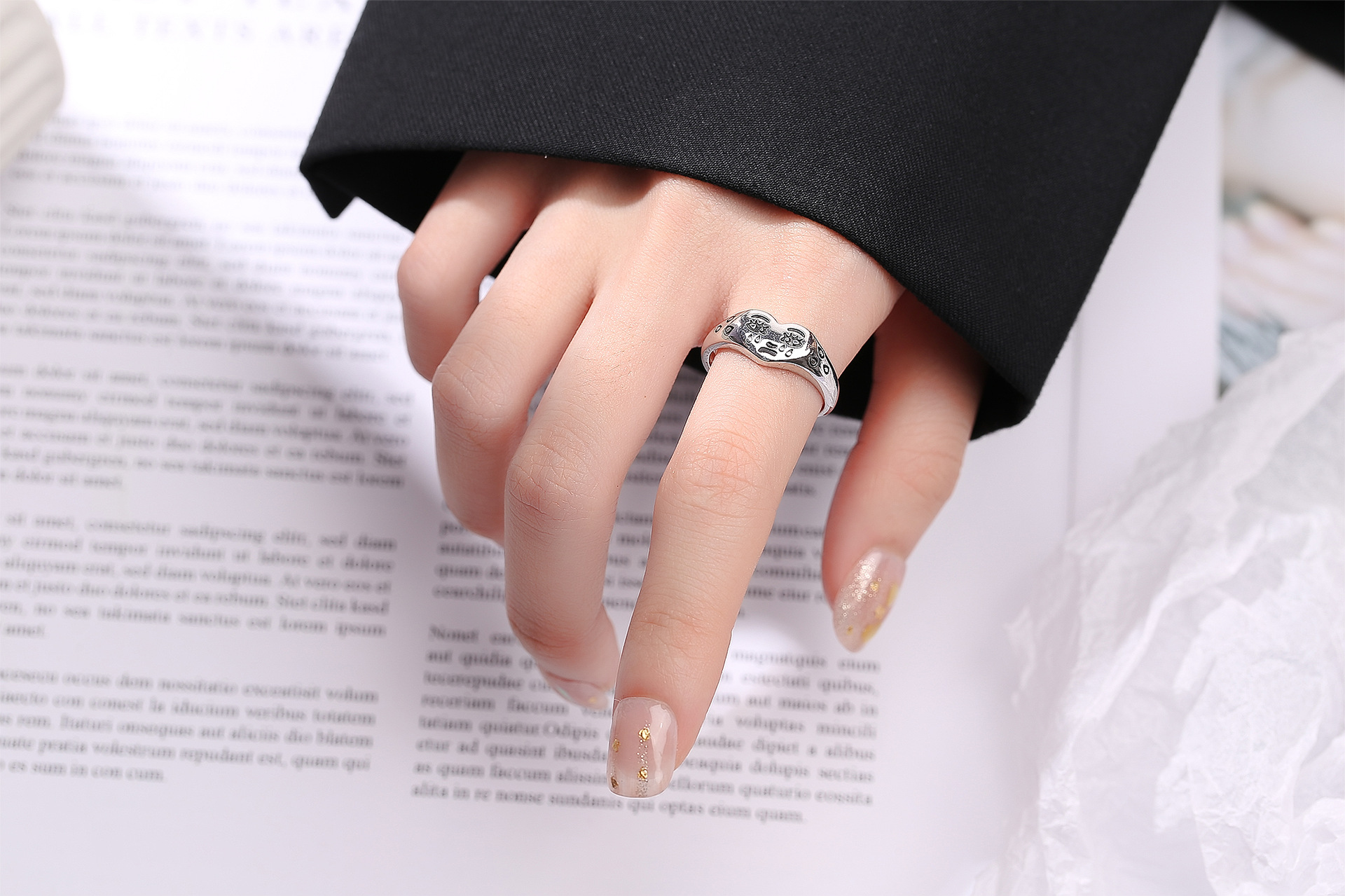 Retro Heart Shape Emoji Face Copper Rings 1 Piece