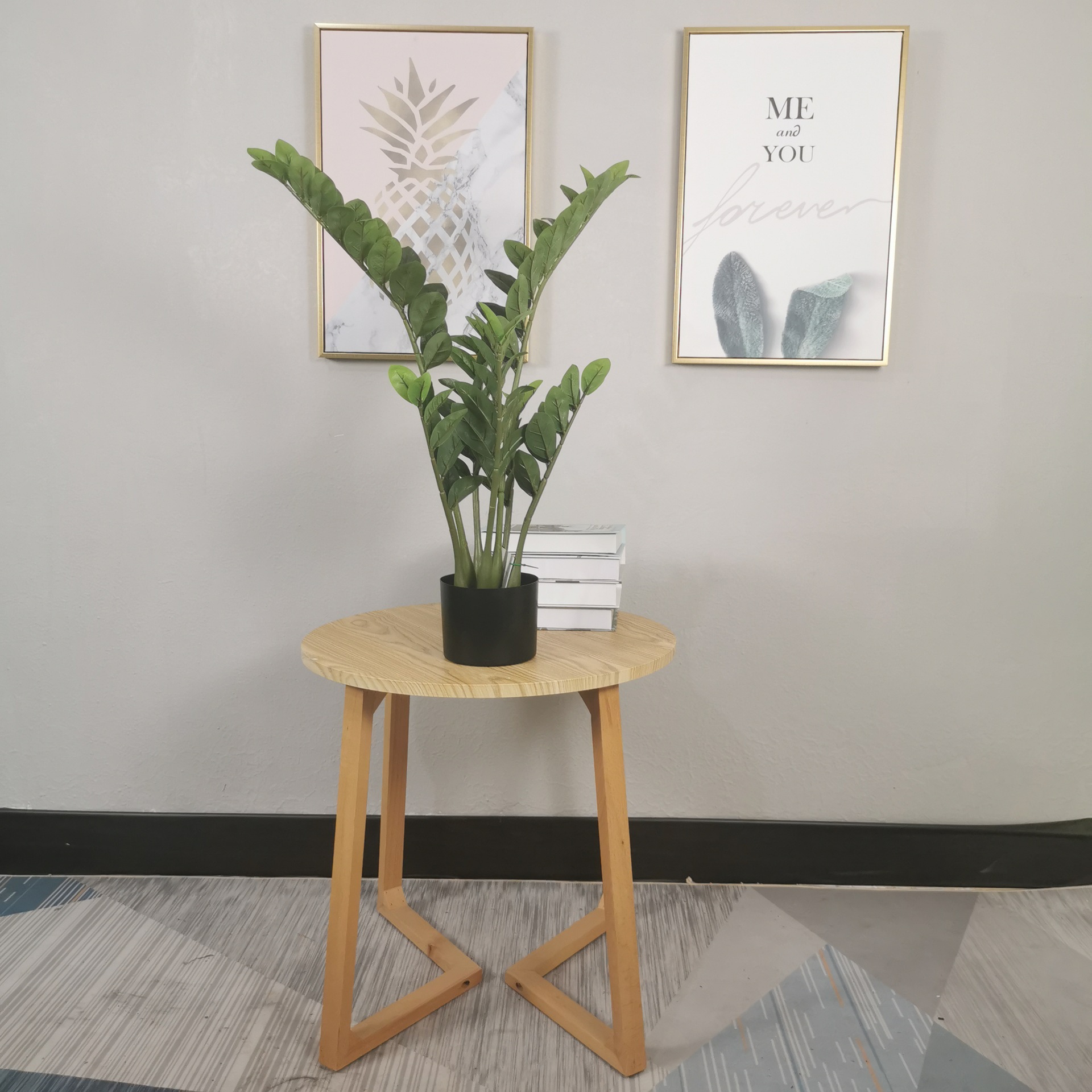 Simulación de hojas de dinero, plantas verdes, plantas en macetas, simulaciones de hojas de dinero falsas, adornos de plástico artificial, plantas verdes