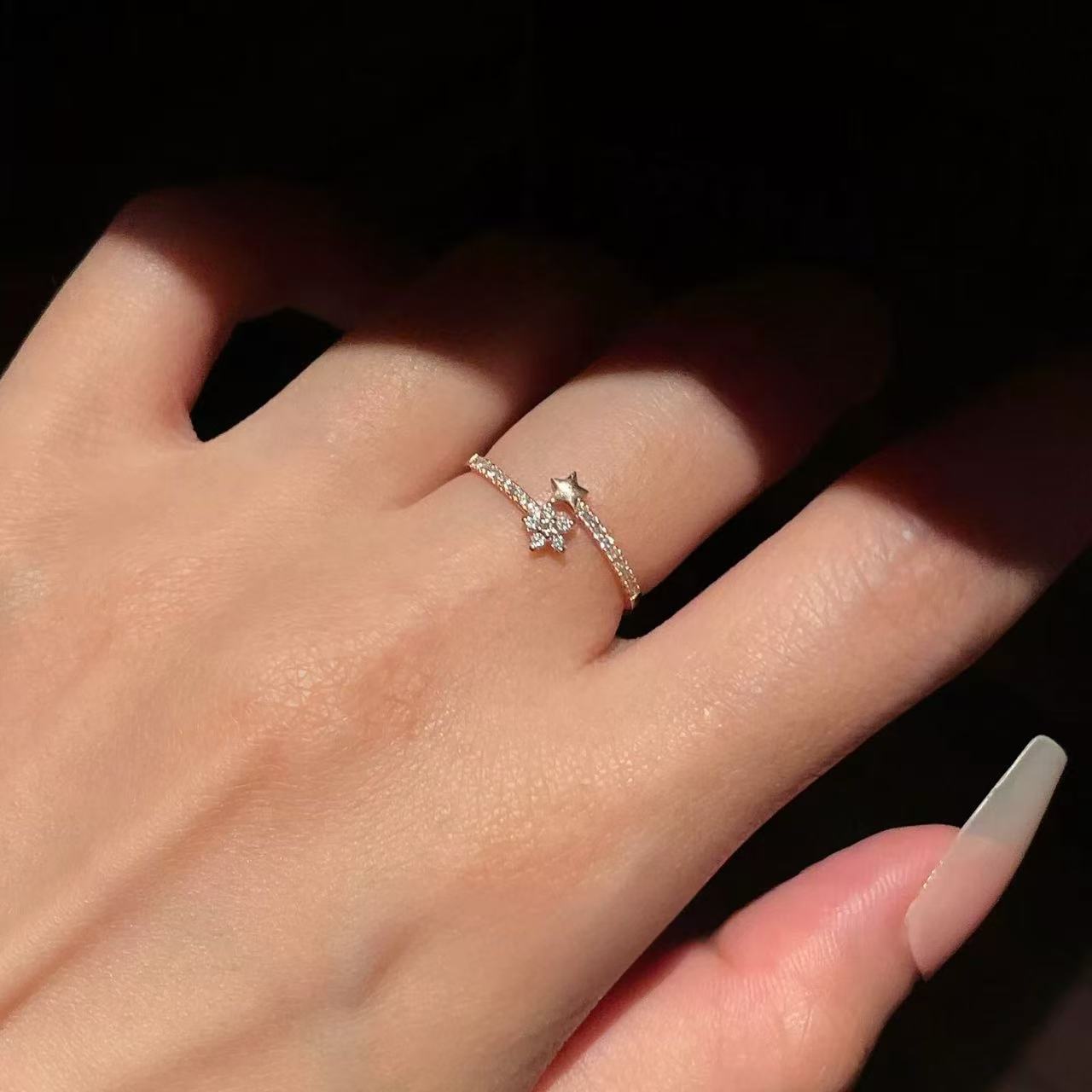 MoissaniteRing #CZEngagementRing #HaloDiamondRing #OvalMoissanite #RhinestoneJewelry #VintageDiamondRing #StackingRings Star Is Simple, Stylish, And S_voghion.com
