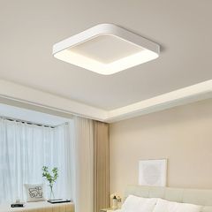 新しい正方形の寝室の天井ランプ、クリームスタイルのリビングルームの照明器具、モダンでシンプルで雰囲気のある、明るく暖かいレストランのバルコニー