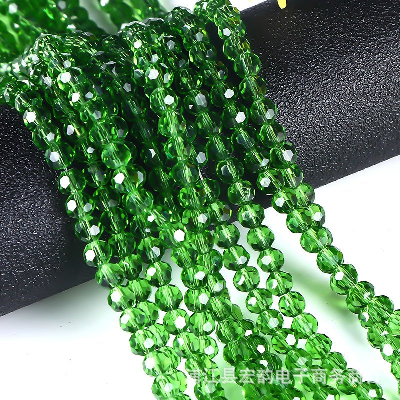 Un lote de 32 lados cuentas de tierra de cristal de color cuentas de fútbol de equipaje accesorios de ropa de bricolaje accesorios de joyería