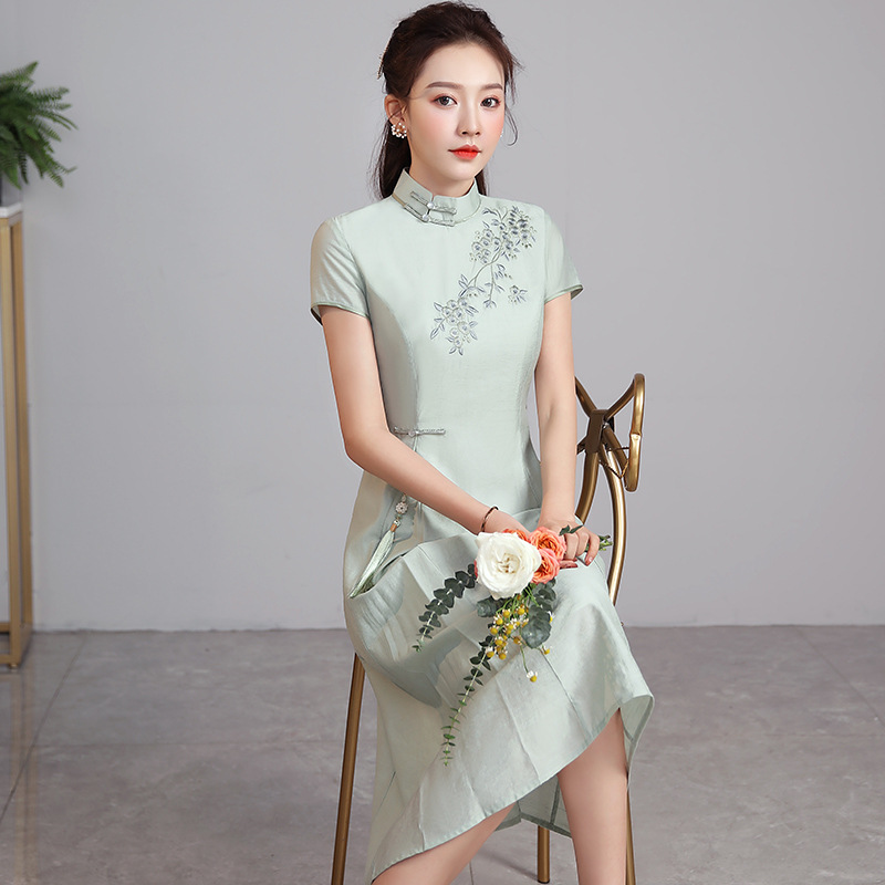 秀观唐碧依2021夏季新款优雅绣花复古梭织中国风日常旗袍连衣裙