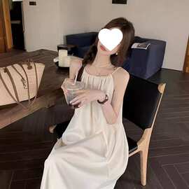法式吊带连衣裙仙女夏季甜美小清新白色裙子海边字宽松无袖长裙