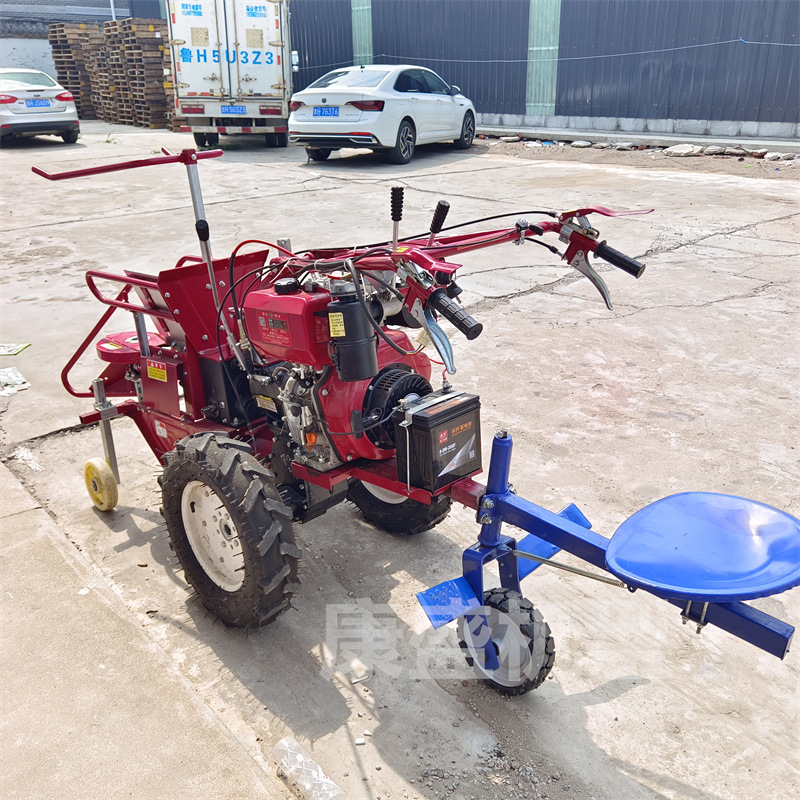 柴油大马力单行玉米收割机 秸秆还田小型手扶玉米收获机厂家