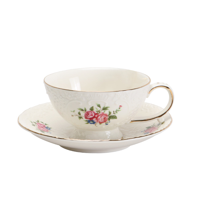 French Retro Phnom Penh Color crema Té de la tarde fresco Taza de café Plato Taza de té con leche de boca grande Tetera Juego de caja de regalo