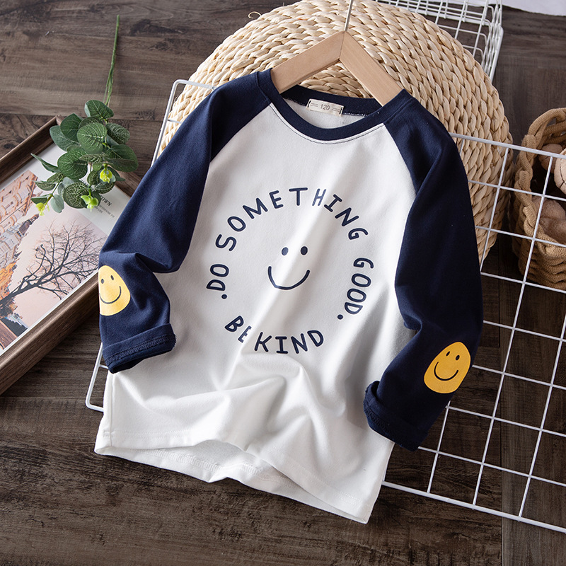A children's spring and autumn cotton long sleeved T-shirt for boys and girls with a loose and casual bottom