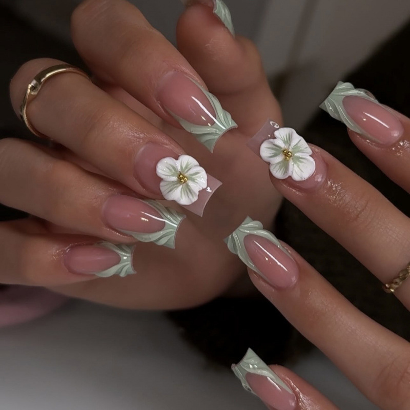 Foreign Trade Style Wearable Nails, Medium-Length Water Pipe Nails, Green French 3D Carved Stereo Fake Nails, Nail Art Patches, Finished Products