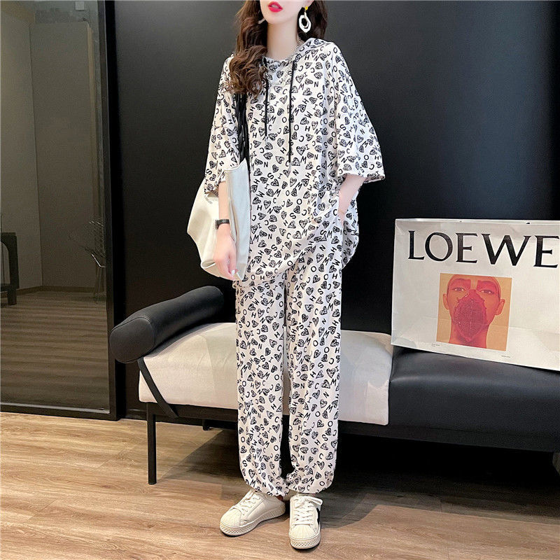 2025 Summer Casual Fashion Sports Printed Hooded T-Shirt and Pants Set for Women, Loose Top and Pants Two-Piece Trendy Set