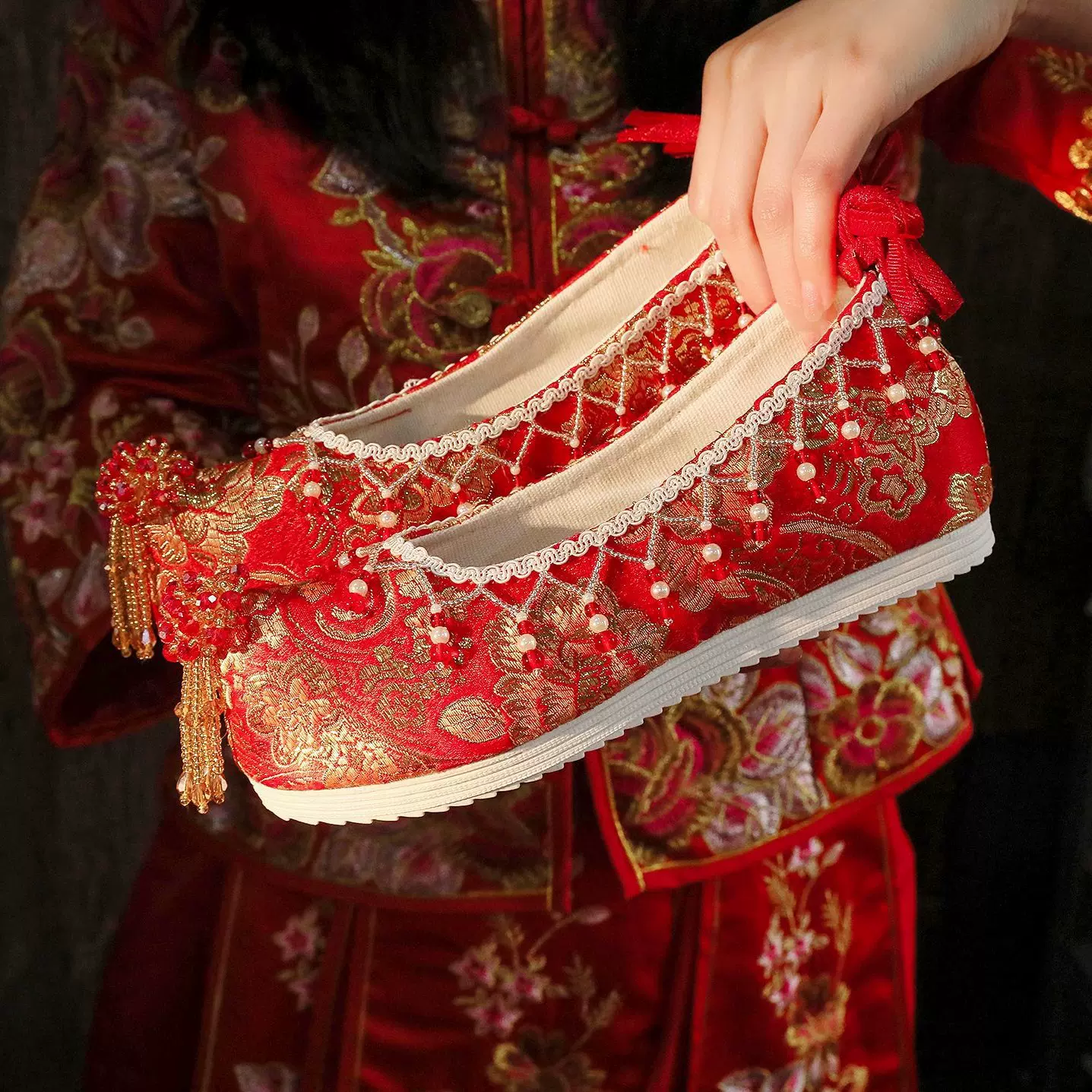 【玺越】原创中式秀禾服婚鞋古风红色汉服新娘结婚鞋女增高绣花鞋