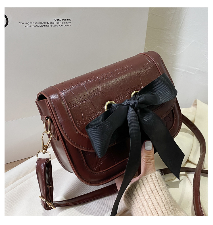 Retro Mini Fashion Single Shoulder Messenger Bag display picture 8