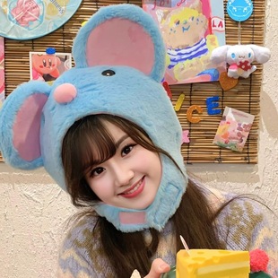 ������ů�o���ɐ���Ů��ͨ�����b��С�{����������ë�q�^��ñ��