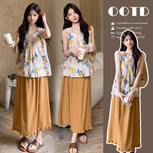 Maternity Suit Fashionable and Stylish 2025 Summer Korean Style Loose Large Size Sleeveless Top Pig Nose Button Skirt Two-Piece Set