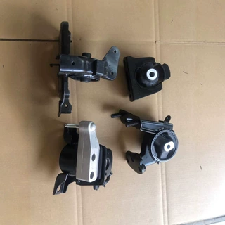 12371-28190 12361-0V011 12305-36020 12372-28220 机脚胶套装