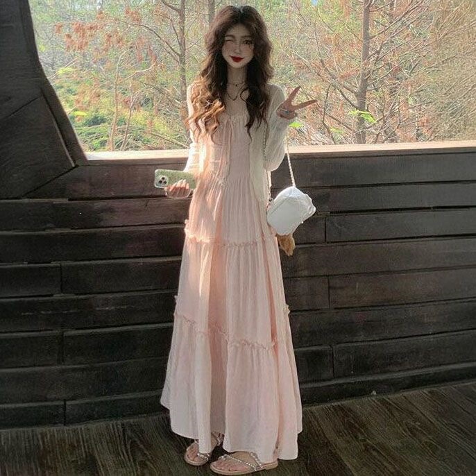 French-Style Romantic Age-Reducing Pink Lace Patchwork Sleeveless Suspender Dress Paired with a Knitted Cardigan Two-Piece Set for Women French-Style Romantic Age-Reducing Pink Lace Patchwork Sleeveless Suspender Dress Paired with a Knitted Cardigan Two-Piece Set for Women