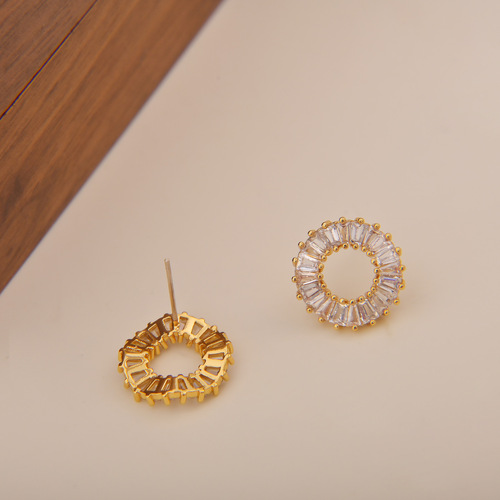 Diamond Stud Earrings for Women - White Zirconia, Cross-Border Style, Geometric Design, Solitaire, Elegant, Simple, Asymmetrical Round