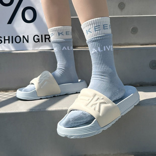 2025�¿����Ʒ�r�г������e�\���pɫ��H����Ь�Ӽ��⴩һ����