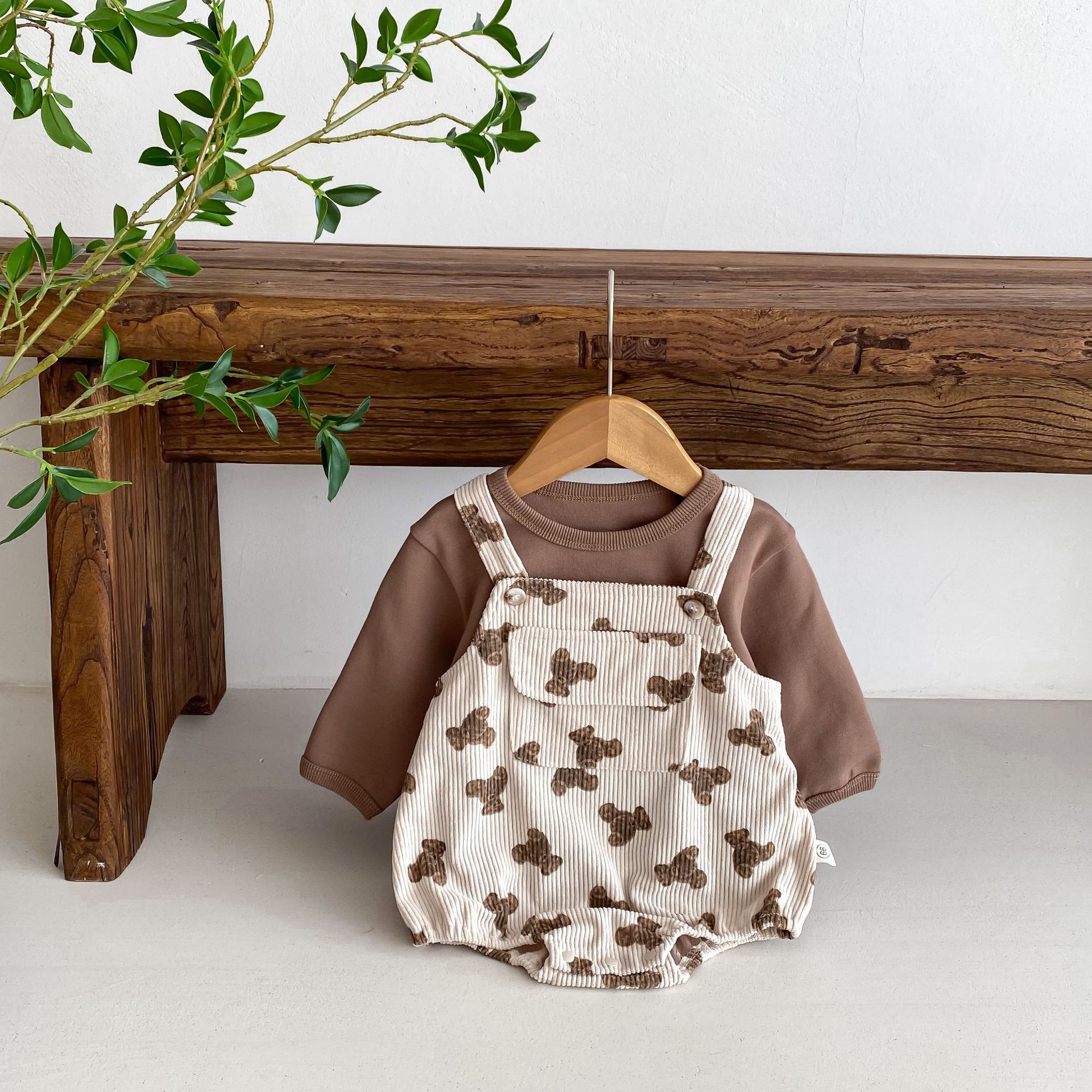 INS estilo coreano bebé PANA correa de pana traje de una pieza bebé lindo oso vaina manga larga Camiseta conjunto de dos piezas