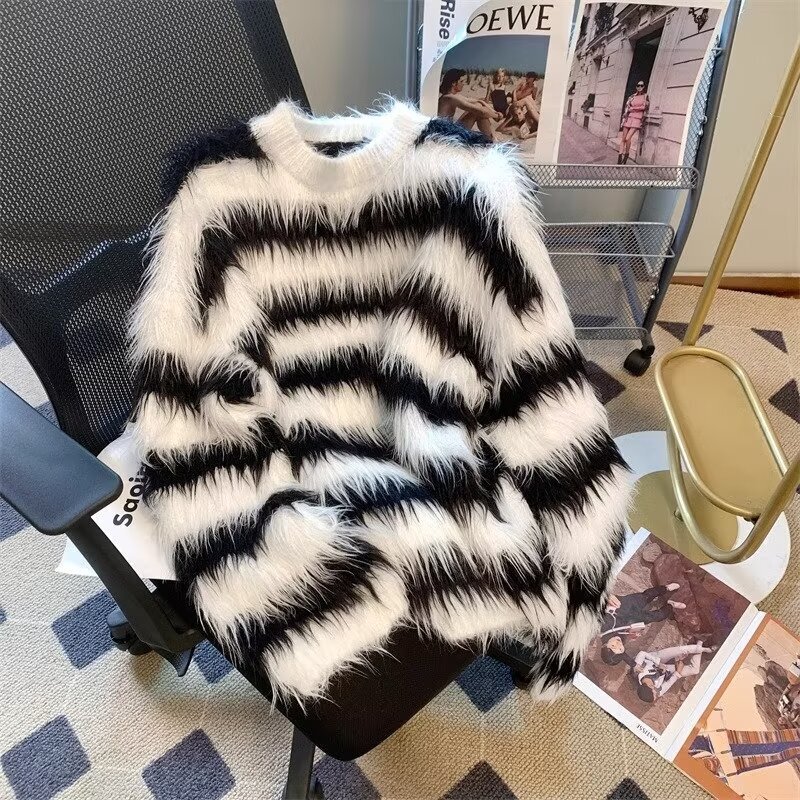 Autumn and Winter New Black and White Stripesd Imitation Mink Velvet Knitwear Men's Korean Style Casual Loose Plush Outer Knitwear Jacket Trendy Autumn and Winter New Black and White Stripesd Imitation Mink Velvet Knitwear Men's Korean Style Casual Loose Plush Outer Knitwear Jacket Trendy