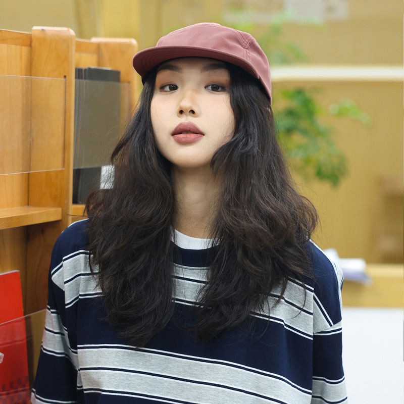 ライトバージョンの女性用つばの短い帽子、オリジナルのトレンディなブランドの無地イン超人気の新しいスケートボード無地の小さな平らなつばの5枚の帽子|undefined