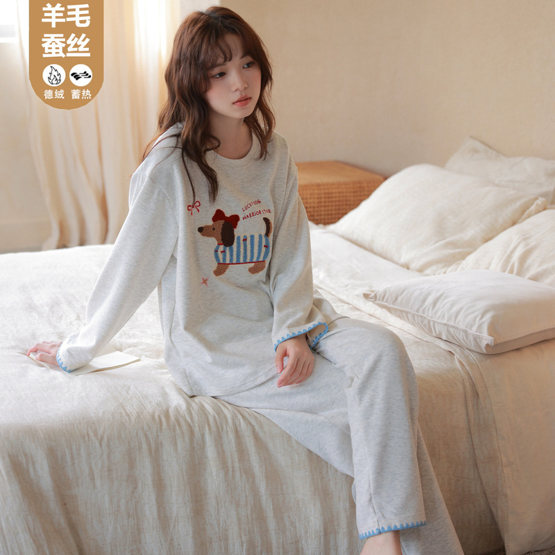 Pajamas Autumn and Winter Women's Silk Wool German Velvet Thickeneded Long-Sleeved Round Neck Heat Storage Warm Pullover Cartoon Home Clothes