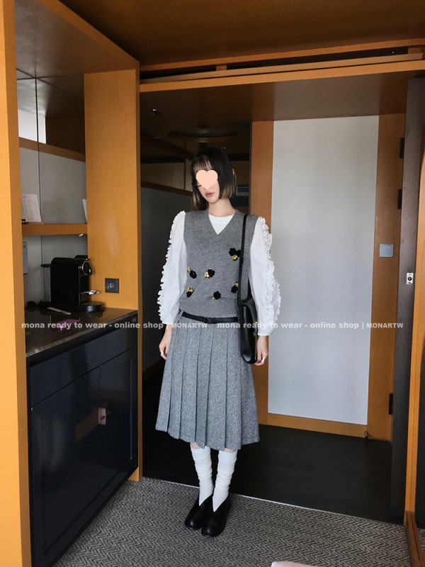 MONA 33羊毛 复古气质v领背心马甲女小个子 早秋新款叠穿马夹上衣|undefined