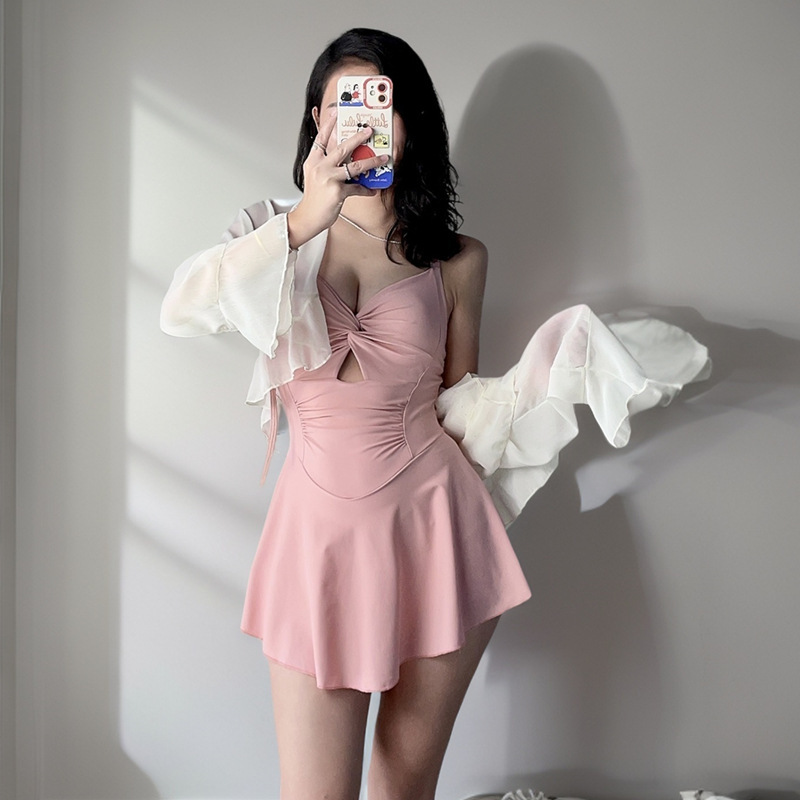 水着の女性のスカート式の連体の韓国版ins風は保守的にお腹を遮って痩せています。|undefined