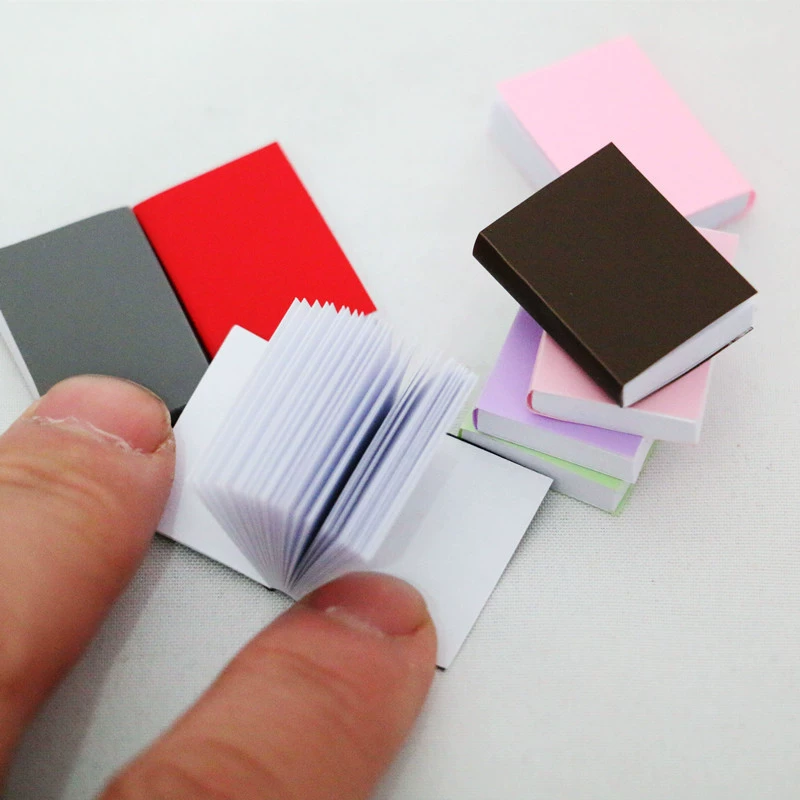 Кукольный домик 1:12 Мини-цветная книга Пустая книга BJD Реквизит для съемки сцен Карманный оптовый товар