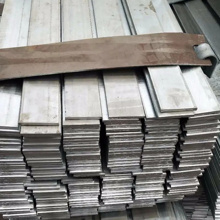 Q235热镀锌扁铁50*5高锌层可冲孔实心扁铁条热轧扁钢接地防雷扁钢