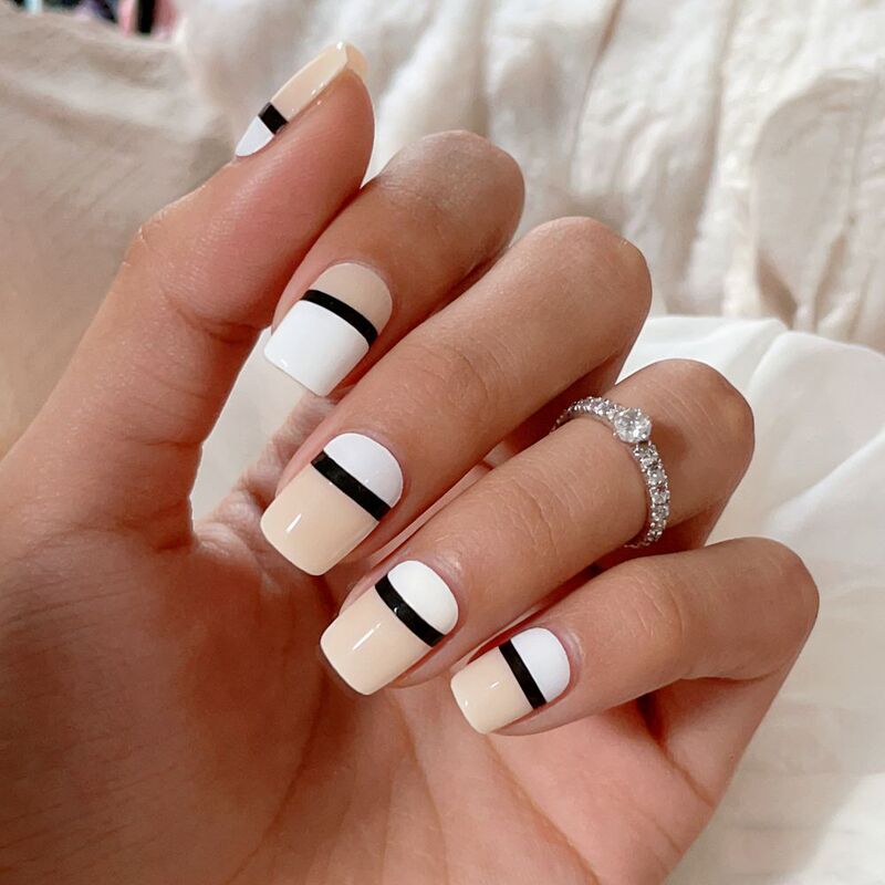 Red Riding Book Explosions French Style Simple Beige Contrast Color Line False Nail Nail Art Finished Nail Pieces Removable Red Riding Book Explosions French Style Simple Beige Contrast Color Line False Nail Nail Art Finished Nail Pieces Removable