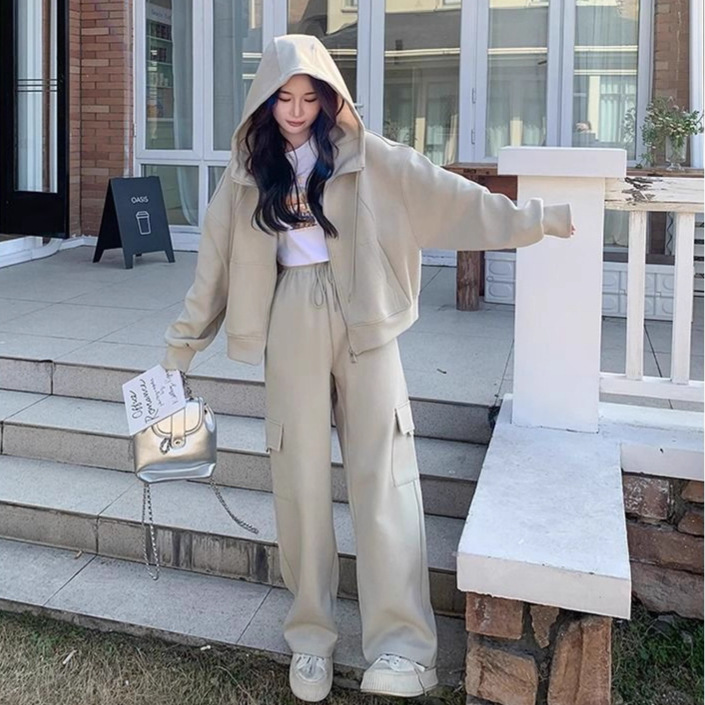 High-End Casual Sports Suit for Women, Spring and Autumn, Petite Size, Workwear Style Sweatshirt and Sweatpants Two-Piece Set, Early Autumn Complete Set