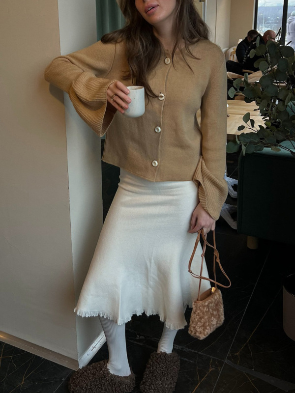 欧美纯欲风圆领喇叭袖针织外套女|修身显瘦亲肤舒适简约时尚百搭|undefined