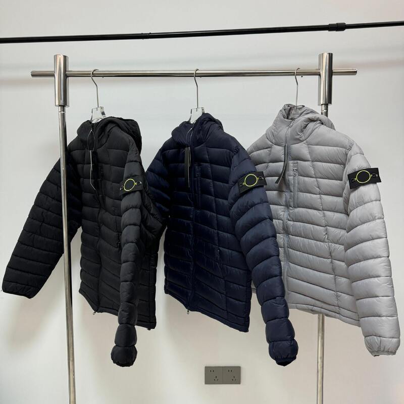 Winter men's hooded lightweight quilted jacket, casual outdoor versatile warm thin cotton jacket Winter men's hooded lightweight quilted jacket, casual outdoor versatile warm thin cotton jacket
