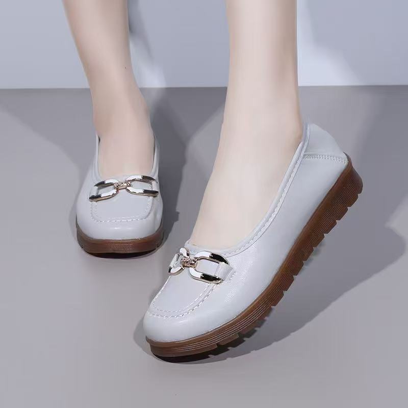 2026 nuevos zapatos de tendón de toro antideslizante de mediana edad zapatos de madre de soleas planas zapatos casuales para mujeres